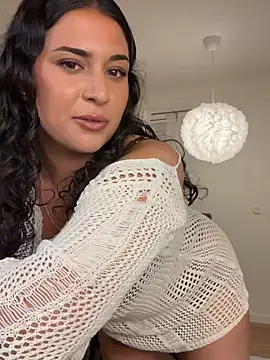 Yasmine-blue's Live XXX Chat