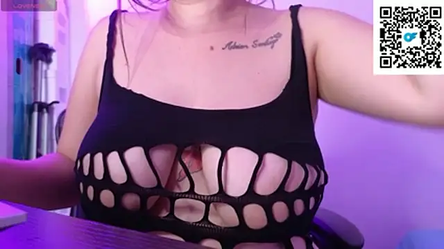 Daivis_17 即時 XXX 聊天