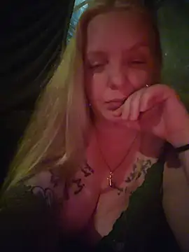 QueenMelissaa Live XXX-chat