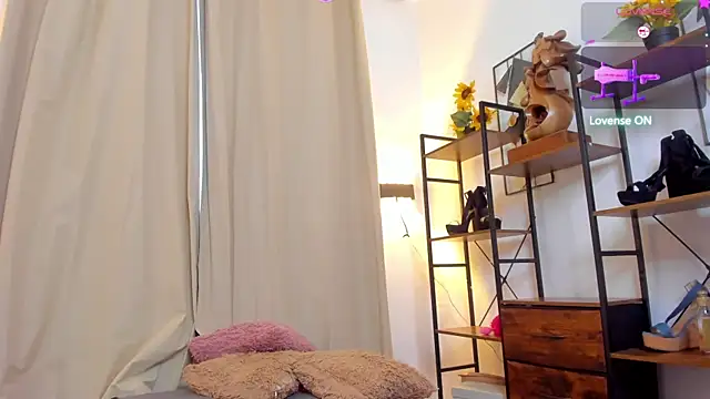 Lilybrunette_ 即時 XXX 聊天