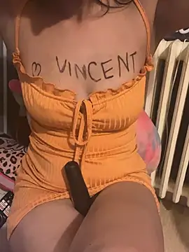 Živý XXX chat LaPetitechienne1