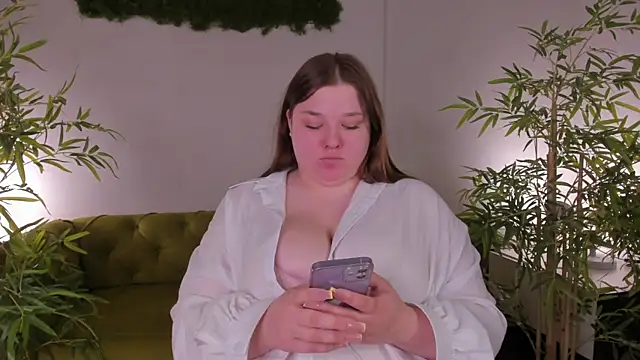 Kathy_1una – Naživo XXX chat