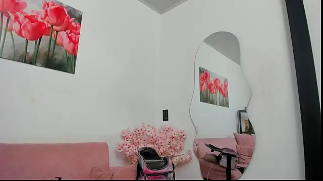 Chat +18 de pinky_f00x ao vivo