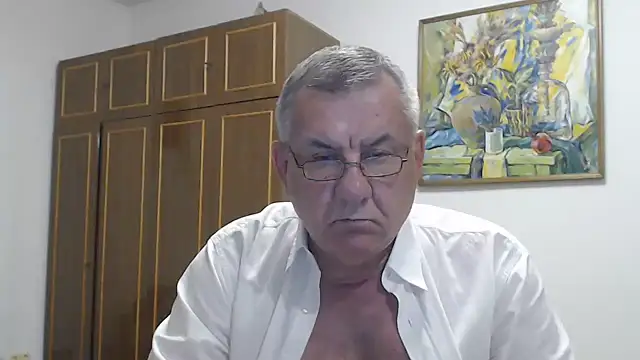 Show modela machomale3 na web-kameri