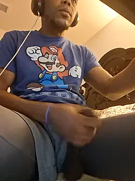 bigboytoy912's Live XXX Chat