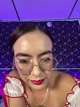 MelanyyJhonson15 即時 XXX 聊天