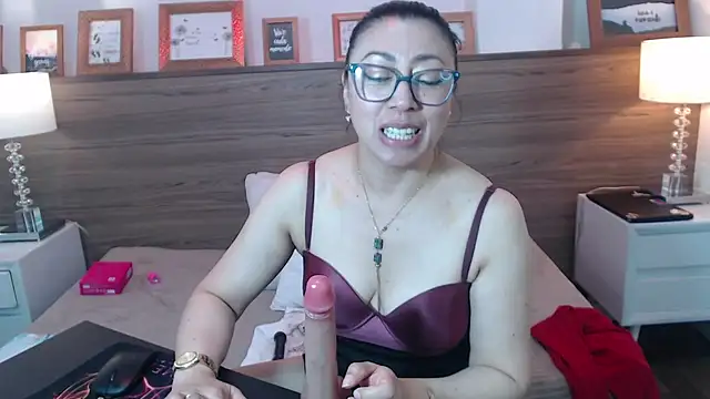 FranciscaVera's Live XXX Chat
