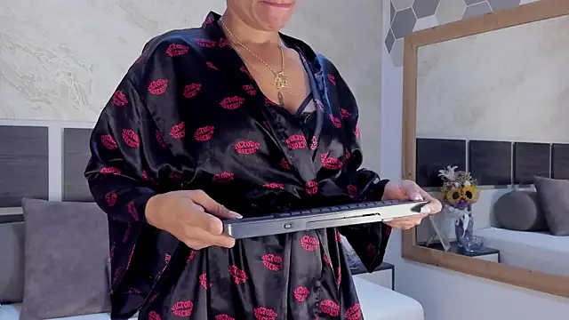 Natalia_Cruzz's Live XXX Chat