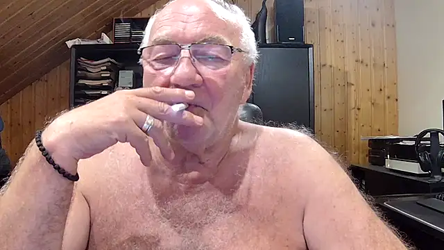 biggandybig's Live XXX Chat