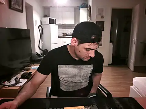 Онлайн ча т XXX mihaimichael