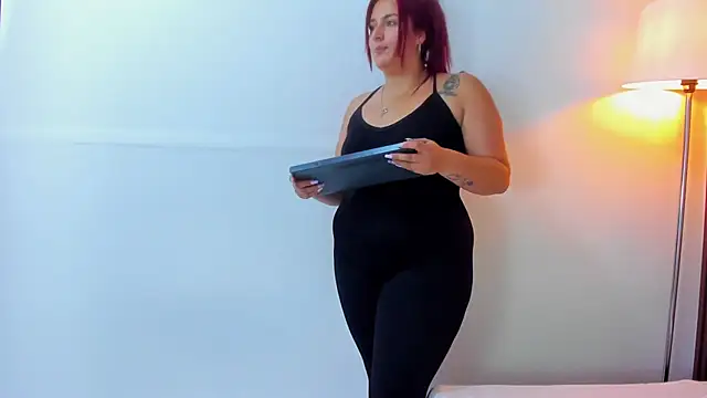 Victoria_Guzman 即時 XXX 聊天