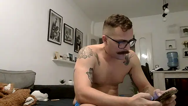 Chatroom XXX en direct de yanick931