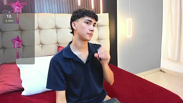 XXX chat uživo modela Angel_camii
