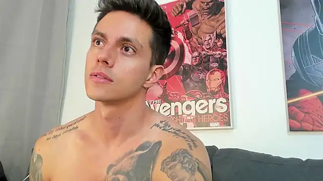 XXX chat uživo modela JeanBroc