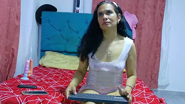 צ'אט XXX בשידור חי של Vanessa_7_
