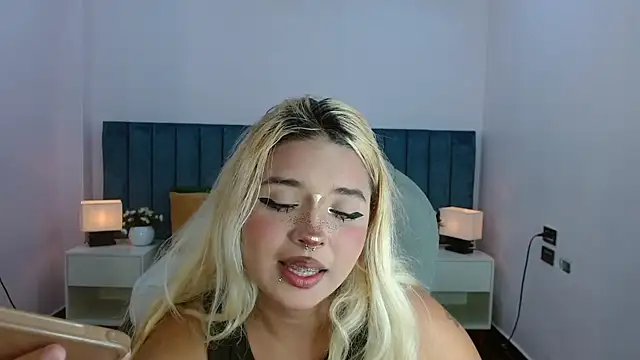 april_bunnyy 即時 XXX 聊天