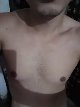 Chat +18 de chocolate1973 ao vivo