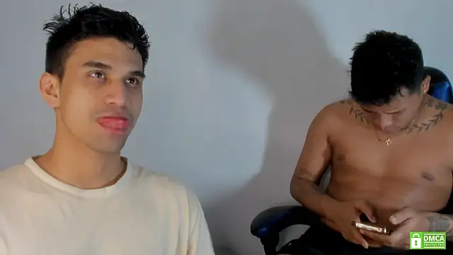 Alejandro_and_Deiby – Naživo XXX chat