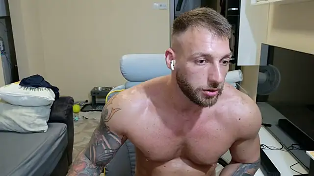 TitanInkRealn Live XXX chat