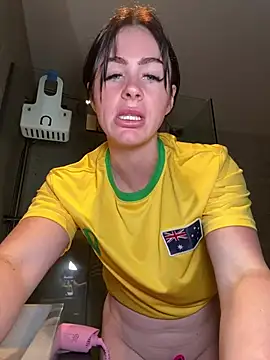 XXX chat uživo modela aus_queen