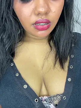 Chat XXX ao vivo de __Tamil_Hot_Chellakutty__