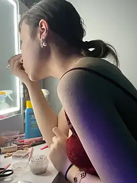 Just-Lilly Live XXX-chat