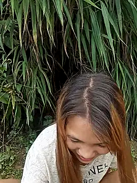 GiniEin Live XXX chat