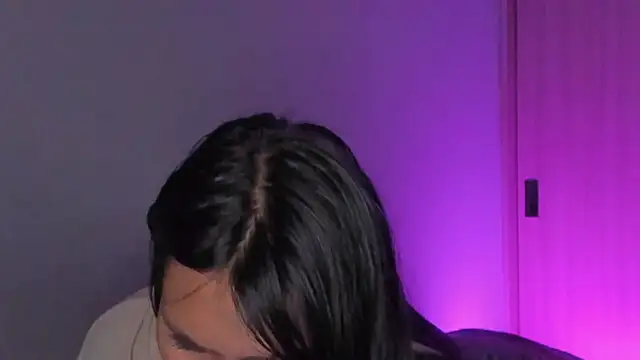 SaraAndrade_のライブXXXチャッ  ト