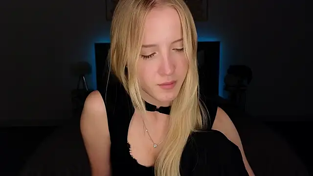 adele_armassn Live XXX chat