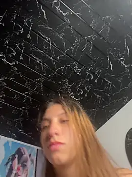 Chatroom XXX en direct de kathalina_ls
