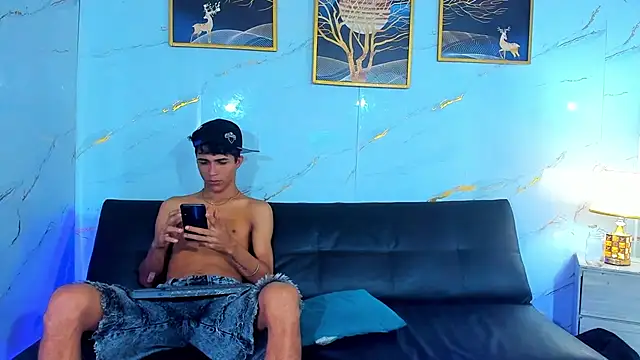 Chat +18 de sweet_boyhot ao vivo