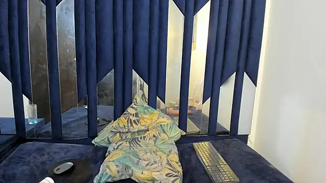 XXX chat uživo modela Jade_ht