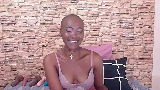 EbonyOlive69 élő XXX-chatje