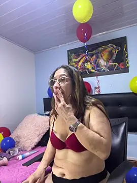 kaylaMinov_ Chat XXX live
