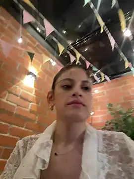alana15 现场XXX聊天