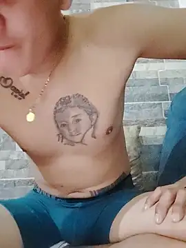 XXX chat uživo modela Tiger_cryad