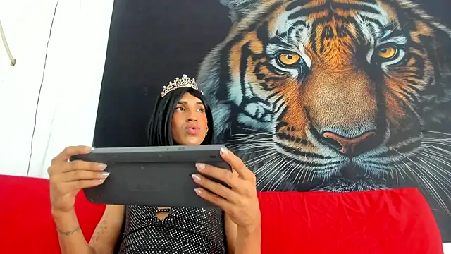 Aithana_queen élő XXX-chatje