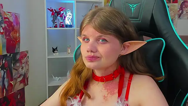 ChloeHalses XXX чат на живо