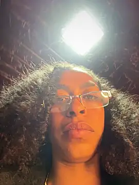Chat +18 de Samantha-LS ao vivo