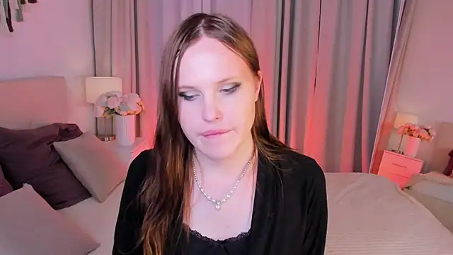 XXX chat uživo modela EffieMinki