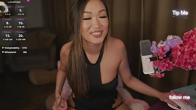 Kami_Lee_XO Chat XXX in diretta