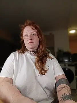 CURVYSAKURA Show in webcam
