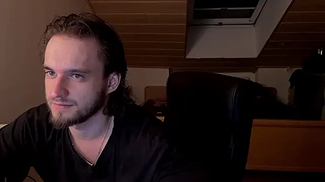 XXX chat uživo modela Bez3ybik