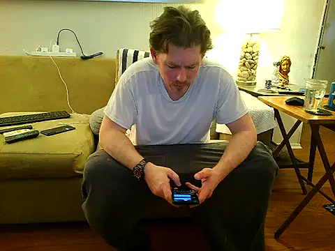 Živý XXX chat 9VOLTT
