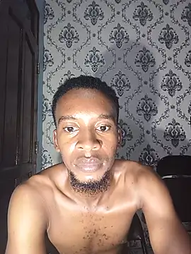Chatroom XXX en direct de PrettyDickk1