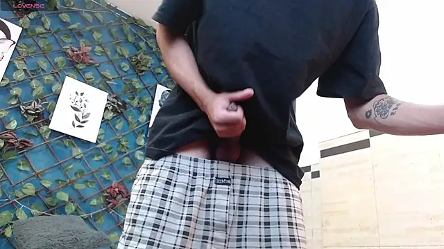Chat +18 de LucassSmith11 ao vivo