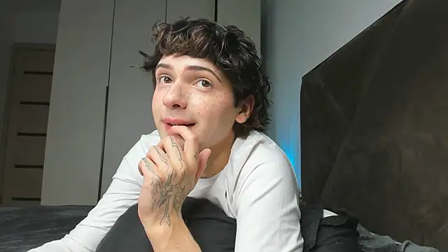 Chatroom XXX en direct de colestorms