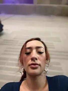ariiel_'s Live XXX Chat