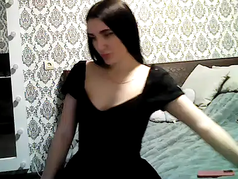 Kelyra Chat XXX in diretta