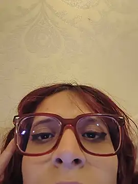 RedMeloddy's Live XXX Chat